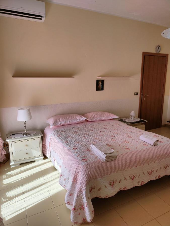 Appartamento In Villa Virginia Fino A 10 Ospiti Мондрагоне Екстериор снимка